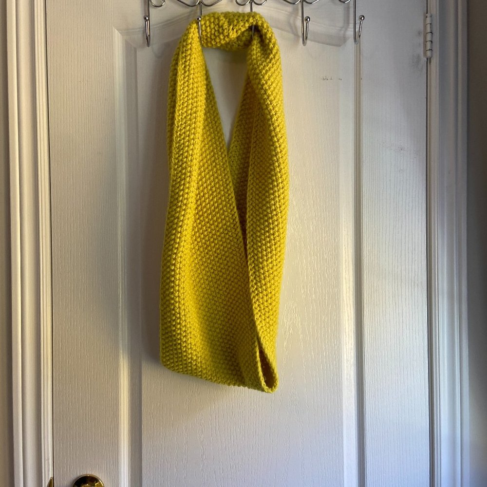 Old Navy Yellow Knit Circle Scarf